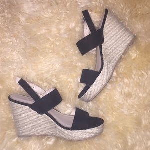Montego Bay Club Black and Hemp Lined Wedges